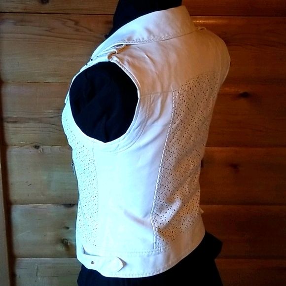 Vegan leather vest - Picture 2 of 2